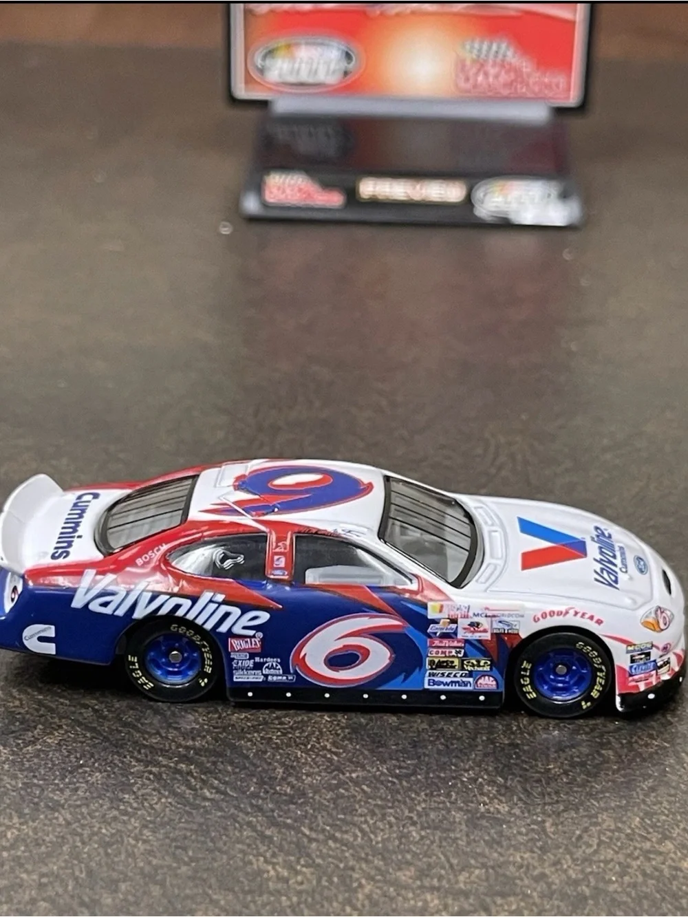 Racing Champions Nascar 2000 Mark Martin White Top #6 Valvoline Ford Taurus 1:64